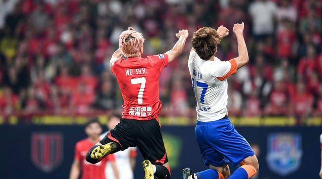 开云体育app-TSM力克PSG，Caps关键团战开团秒人焦点之战小组赛，强势挺进下一轮