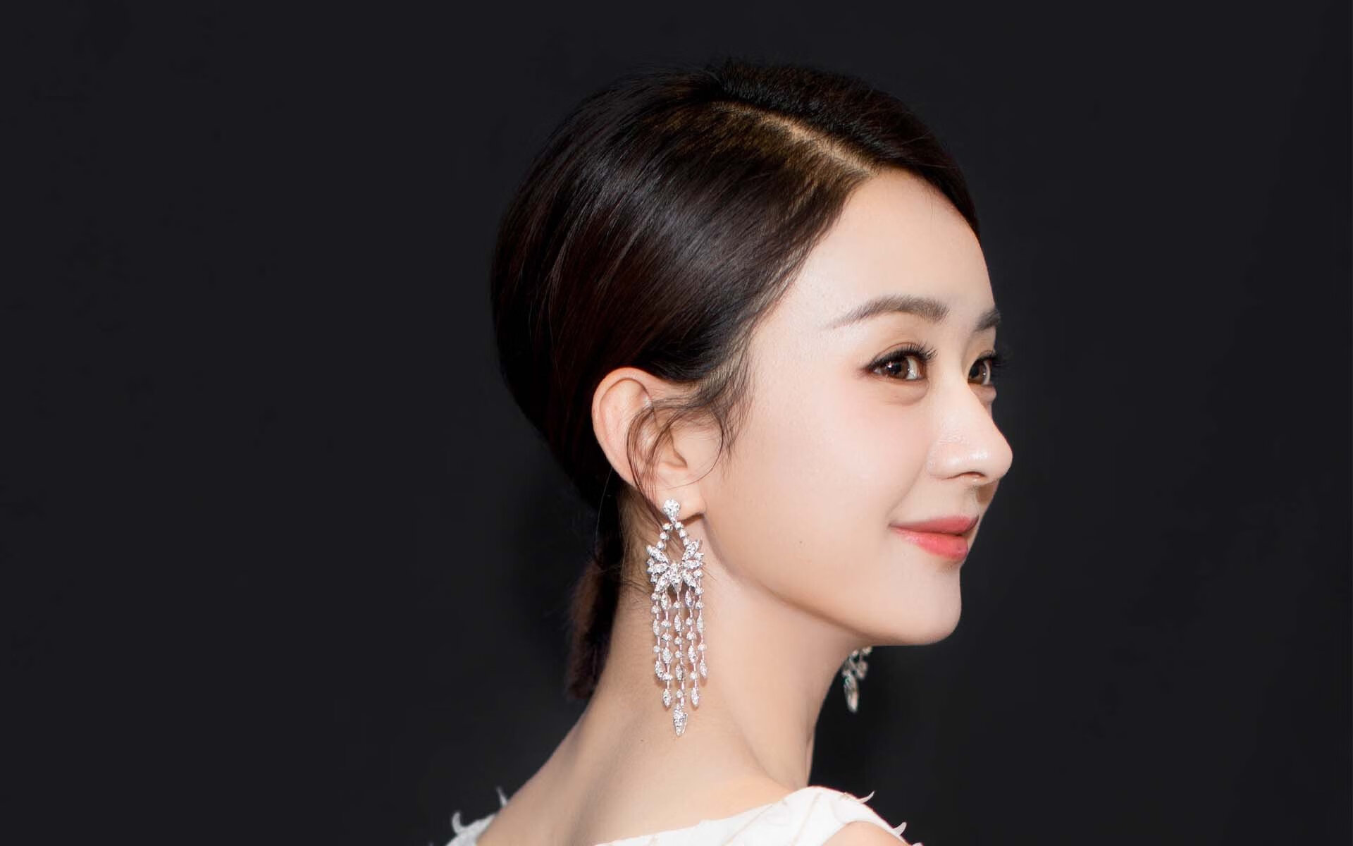 萨拉赫单骑难救主!法国战车全面压制几内亚,非洲冠军离世界顶级还有多远?